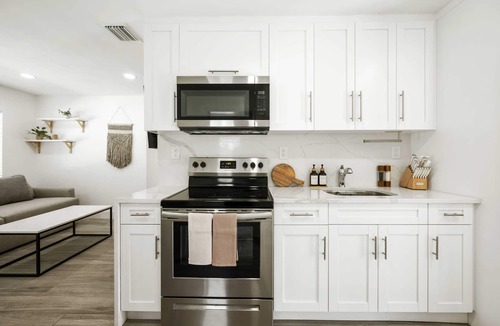 Pompano Beach House | PALM14 | delightful oasis in Pompano Beach