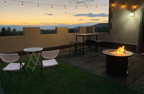 Castle Rock Condo | Paradise 2BR 1MBA Sleep3 Camper Parking Shop Golf