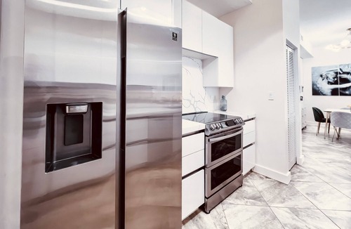 South Palm Park Neighborhood Association Condo | Paradise Deluxe - 2 bd Penthouse