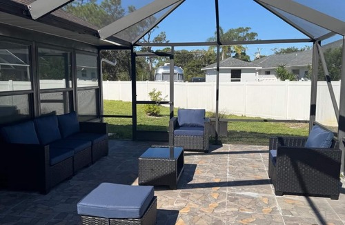 Sebastian Highlands House | ☆☀︎❀Paradise! Pool Table, Sauna, Boat Parking, Fenced Yard, Near Boat Launch