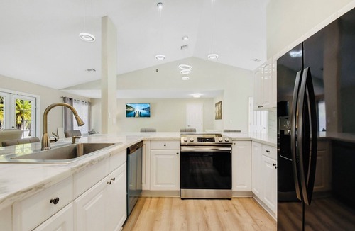 Wellington House | PARADIZE FOR EQUESTRIAN LOVERS
