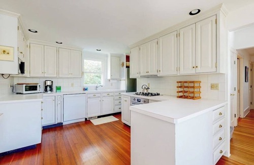 Camden House | Parker House: Historic home - walk downtown, dog-friendly & washer/dryer