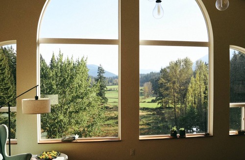 Duncan House | Pastoral Paradise - Modern light filled Farmhouse on Organic Farm