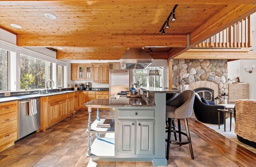 Cape Porpoise House | Peaceful Cape Porpoise Retreat + Apartment | POOL&HOT TUB | FIREPIT | GARDENS