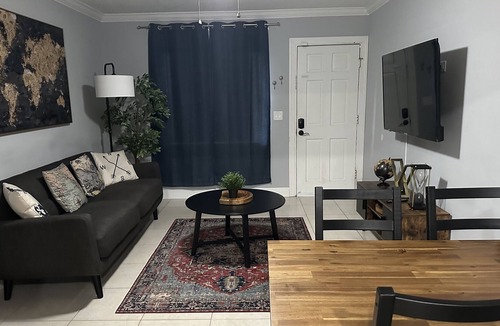 West Palm Beach Villa | Peaceful & Cozy Home Near Everything