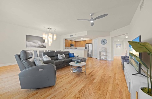 Hammock Bay Condo | Peaceful Hammock Bay Condo | Pool, Spa, Golf & 2 Miles to Marco Beach