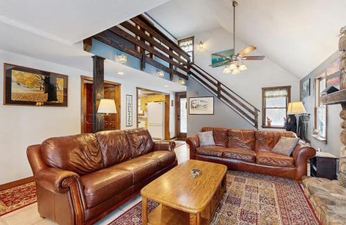 Birch Hill House | Peaceful Home