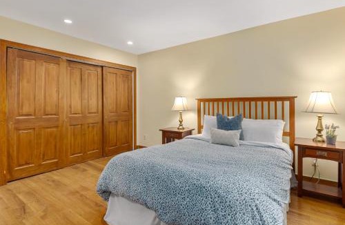 Blackcomb House | Peaceful Home with PRIVATE Hot Tub and Garage by Harmony Whistler