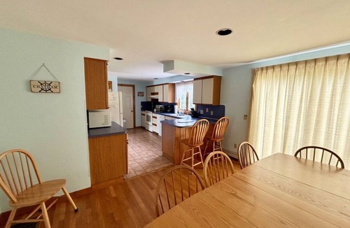 West Chatham House | Peaceful Patio near Beach!