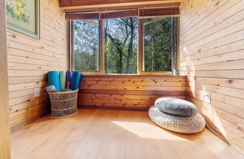 Ferintosh Cabin | Peaceful rural lakeside retreat
