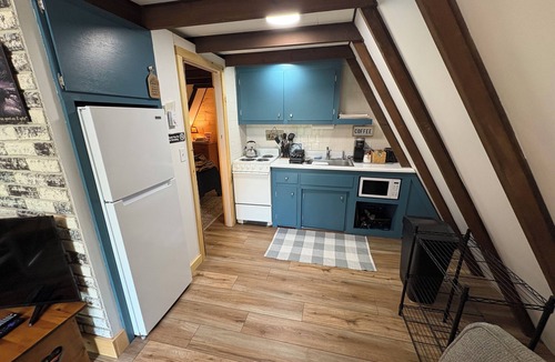 Bethlehem Cabin | Peaceful retreat along the Ammonoosuc River