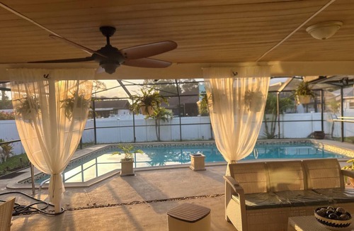 Sebring House | “Peaceful villa with pool, near lakes, shops & highways – perfect getaway”