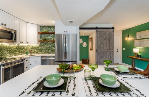 Florida North Atlantic Coast Condo | Peaceful Waterfront condominium "The Palms" 100% Newley remodeled