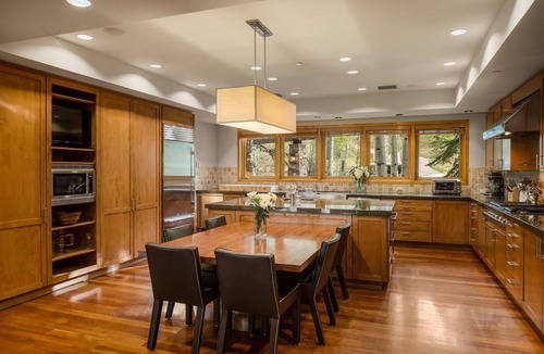 Aspen House | Peak Paradise | Luxe Aspen Mtntop Estate for 22
