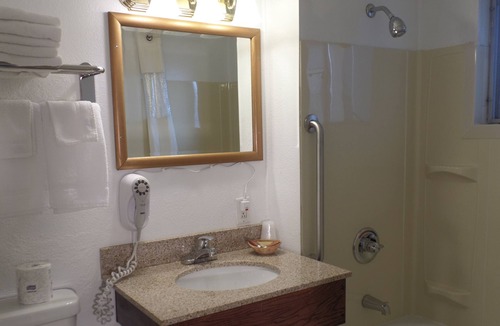Estes Park Hotel | Peak To Peak Lodge