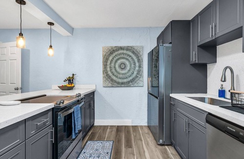 Riviera Beach House | Peanut Island Paradise I 4 Mins to Island Shuttle!