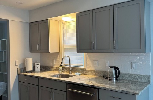 Parma House | Perfect 3-bedroom house with AC in beautiful Parma Heights
