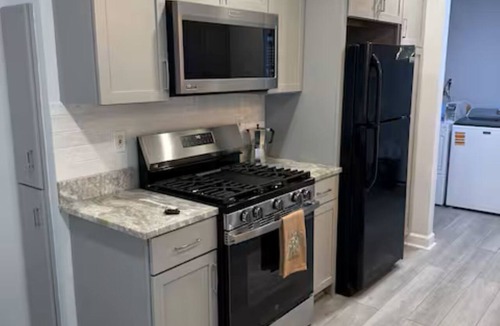 Parma House | Perfect 3-bedroom house with AC in beautiful Parma Heights