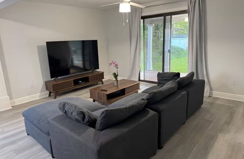 Parma House | Perfect 3-bedroom house with AC in beautiful Parma Heights