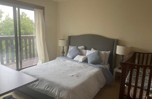 Southwest Calgary Villa | Perfect Family Home for Calgary Stampede 2026 Spacious and Relaxing Base!