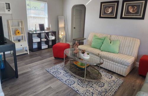 East Ocean Ave Apartment | Perfect getway minutes away from the beach!