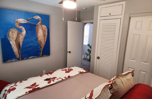 East Ocean Ave Apartment | Perfect getway minutes away from the beach!