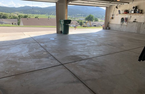 Sturgis House | Perfect Location for Sturgis Rally with optimal bike storage!