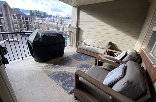 East Kootenay Condo | Perfect Mountain Oasis! Spacious 2 Bedroom, 2 Bathroom + Den