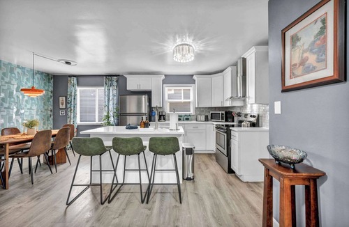 Lakewood House | Pet-Friendly Home - Sleeps 6 - Walkable Lakewood