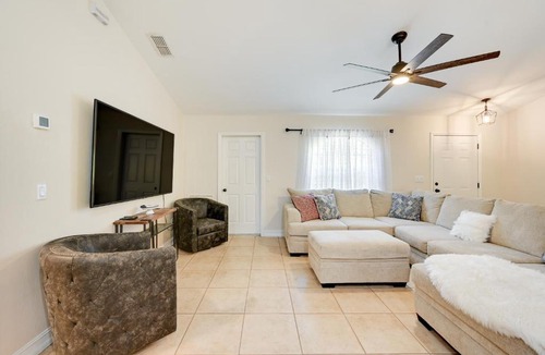 Rural Estates House | Pet-Friendly Naples Vacation Rental w/Fire Pit!