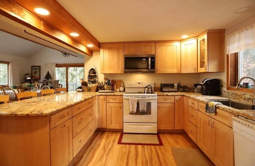 Campton House | Pet Friendly Private Waterfront home, Estates
