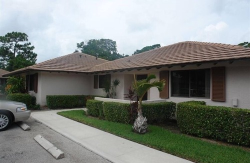 Palm Beach Gardens Cottage | PGA Resort Cottage FREE Private Beach Club Access & Sunsets on the 18th Fairway