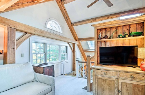 Dorset House | Picturesque Dorset Home w/ Mountain Views!