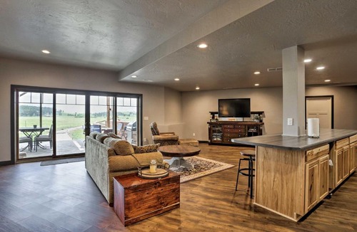 Piedmont Apartment | Piedmont Rally Stay: 10 Acres w/Hot Tub & Parking