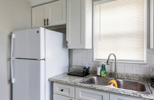 South Euclid House | Piermont · Cozy Fairytale Getaway: 2BR & Magical Attic