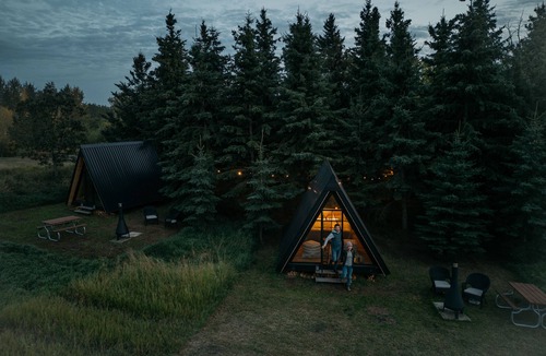 Division No. 10 Cabin | Pine Creek Retreat