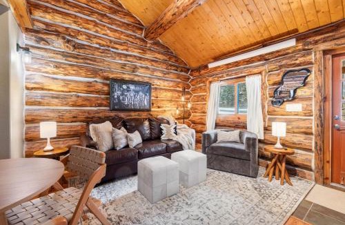 Rapid City House | Pinecrest Cabin- Serene Black Hills Getaway