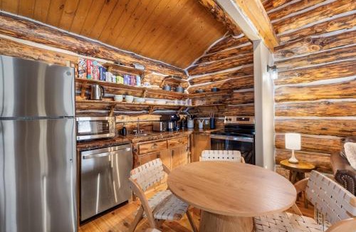 Rapid City House | Pinecrest Cabin- Serene Black Hills Getaway