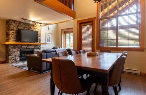 East Kootenay Apartment | Pinnacle Ridge Condos by Fernie Central Reservations