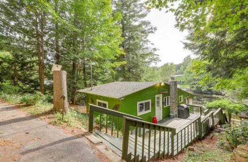 Weare Apartment | Piscataquog River Retreat w/Dock! Fish & Paddle