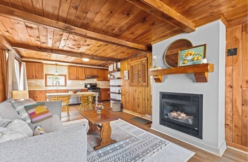 Malletts Bay Cabin | Plan your next Vermont getaway to Little Red Cabin!