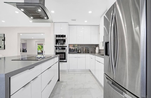 Miami Gardens Villa | Playhouse! 3mi Hard Rock, Heated Pool, Tub & Games