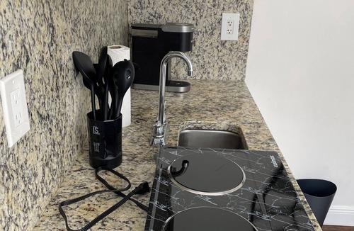 Parker Ridge Apartment | Pleasant 1 Bedroom Apartment in West Palm Beach