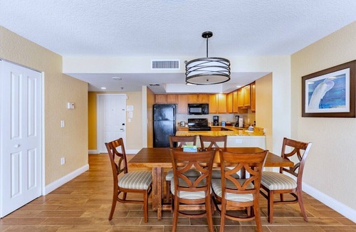 Pompano Beach Condo | Pompano Beach | Friends Ocean Coast Retreat | Pool + Beach | 2BR