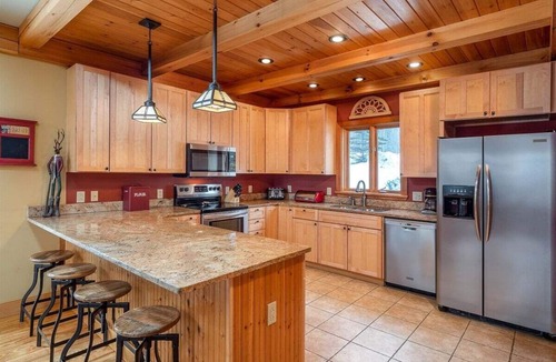 Sunday River Area House | Powder Ridge Mountain Retreat
