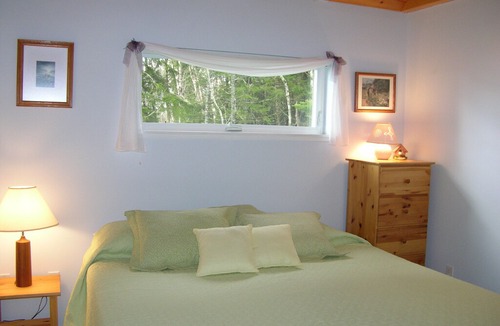 Jonesport Cabin | Pretty oceanfront cottage!! Roque Island views across the Bay.