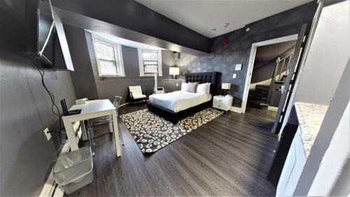 Bay Village Apartment | Prices And Location CANNOT Be Beat! 1B1