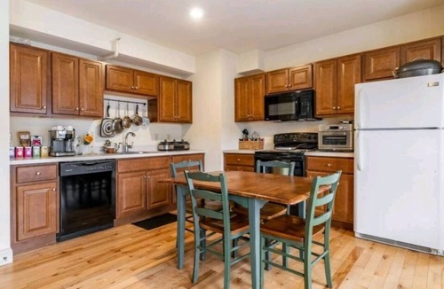 South End Apartment | Prime location in the center of downtown burlington