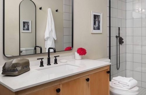 Jackson Hotel | Prime Location! Walk to Restaurants, Jackson Hole Rodeo w/Pool & Parking!