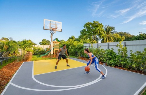 Miami Gardens House | Prime Spot Near Hard Rock Stadium & Beach Pool
